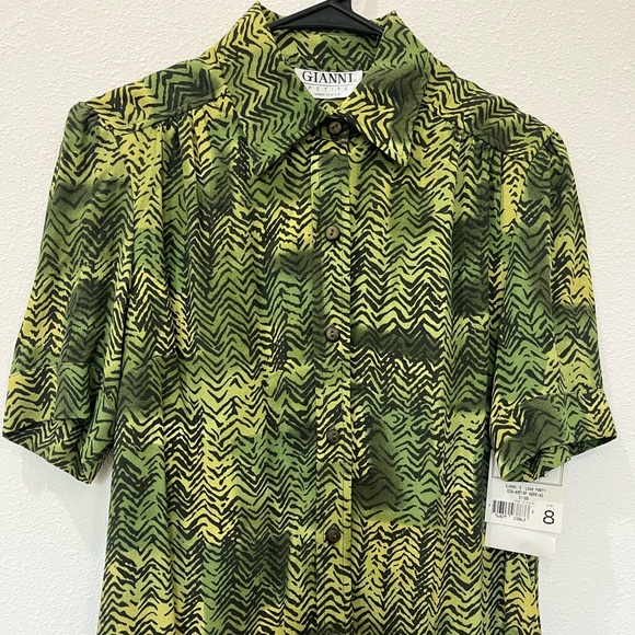 Gianni Green and Black Casual Button Down Shirt with Nature-Inspired Print - Picture 1 of 5